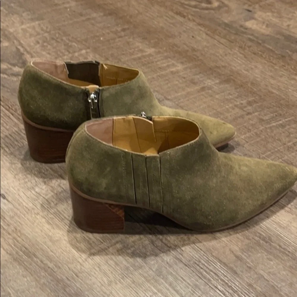 Franco Sarto Dylan Bootie olive Green suede
